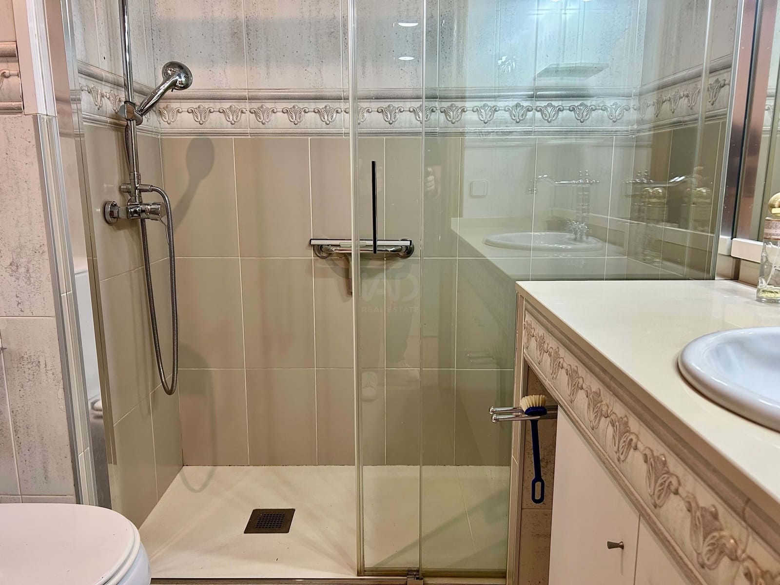 4 camera da letto Appartamento in vendita in Barcelona citta con piscina - 320.000 € (Rif: 9991334)