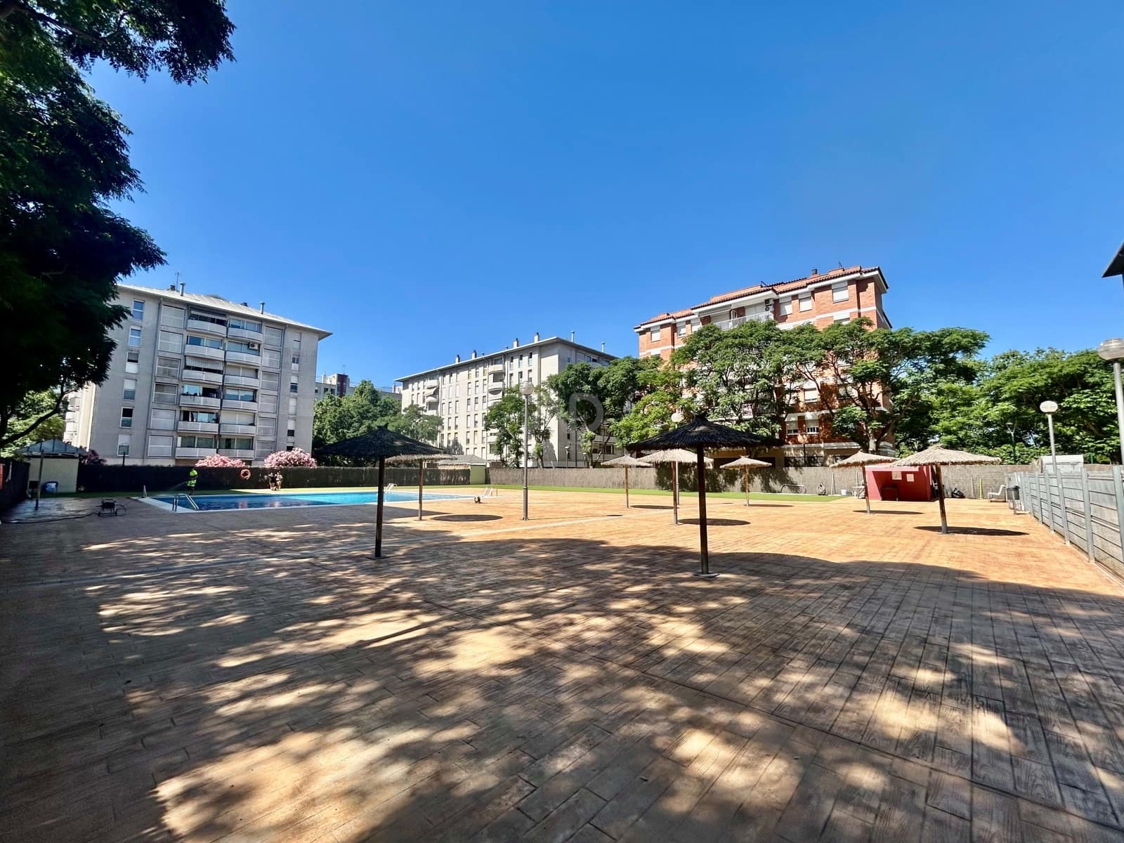 4 camera da letto Appartamento in vendita in Barcelona citta con piscina - 320.000 € (Rif: 9991334)