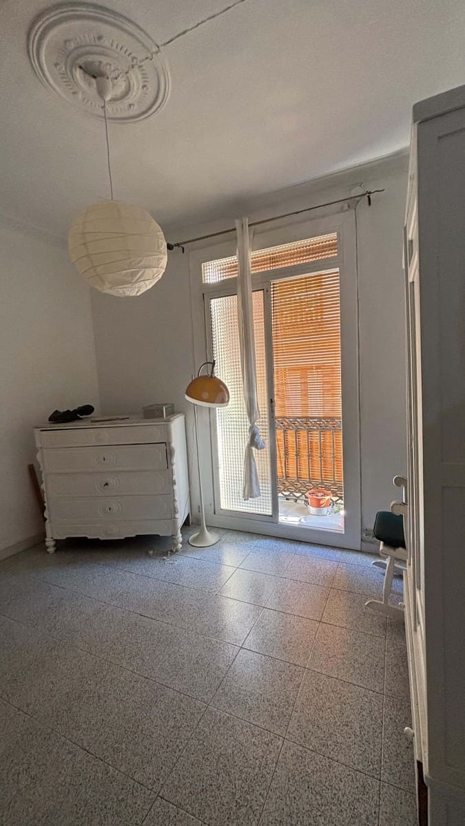 2 soverom Leilighet til salgs i Barcelona by - € 270 000 (Ref: 9991336)