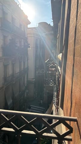 2 soverom Leilighet til salgs i El Barri Gòtic, Barcelona by - € 270 000 (Ref: 9991336)