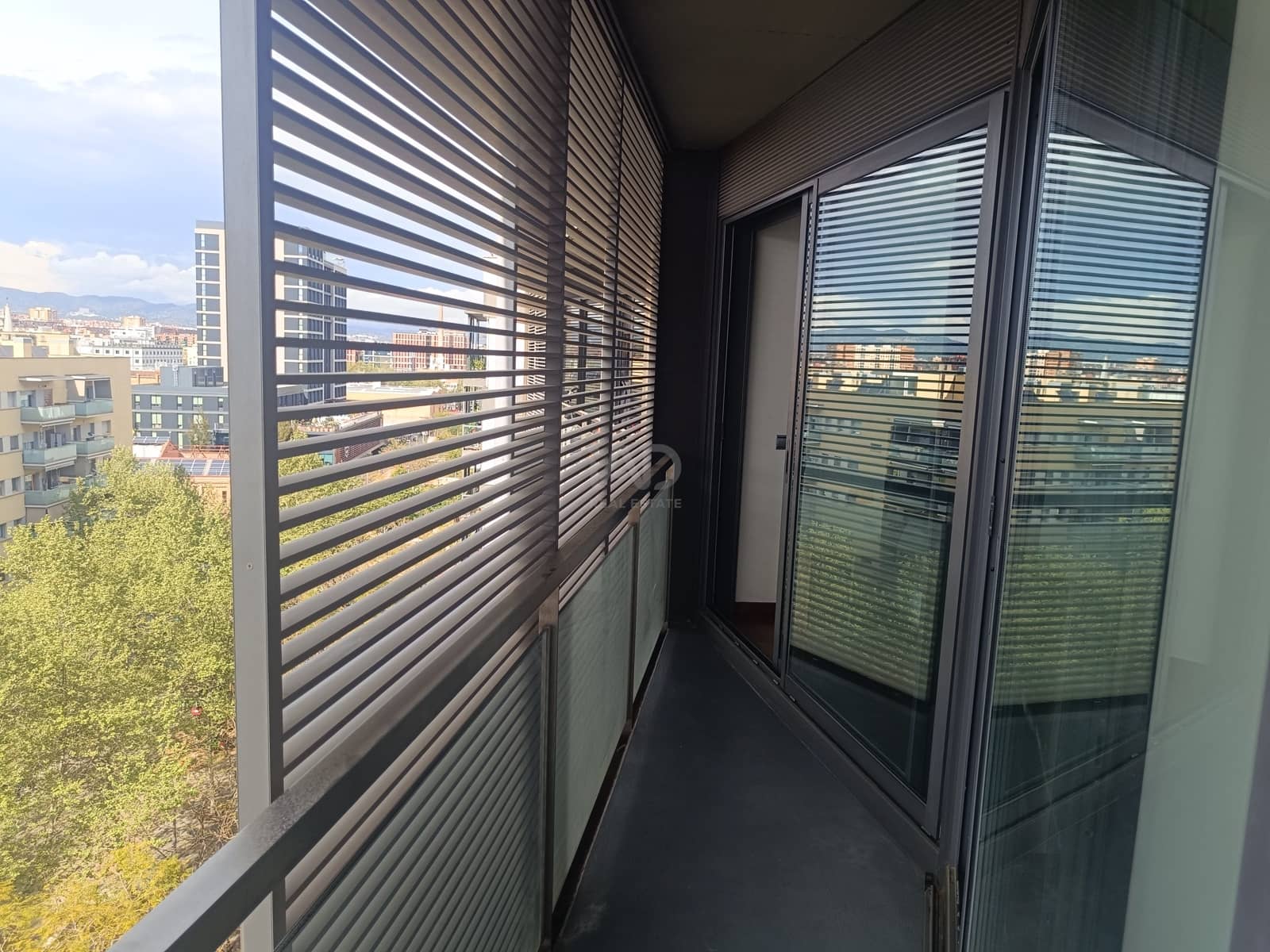 2 soveværelse Lejlighed til salg i Barcelona by - € 645.000 (Ref: 9991337)