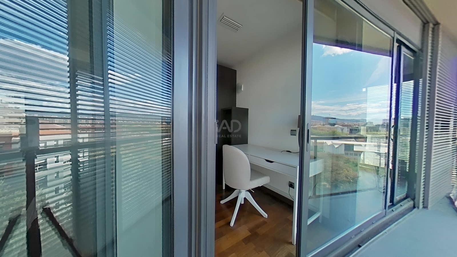 2 soveværelse Lejlighed til salg i Barcelona by - € 645.000 (Ref: 9991337)