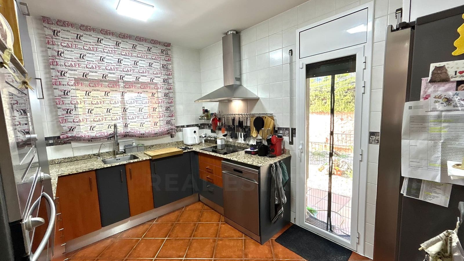 3 soverom Hus til salgs i Bigues i Riells med svømmebasseng garasje - € 349 000 (Ref: 9991338)