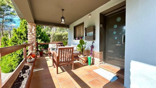 3 soveværelse Byhus til salg i Bigues i Riells med swimmingpool garage - € 349.000 (Ref: 9991338)