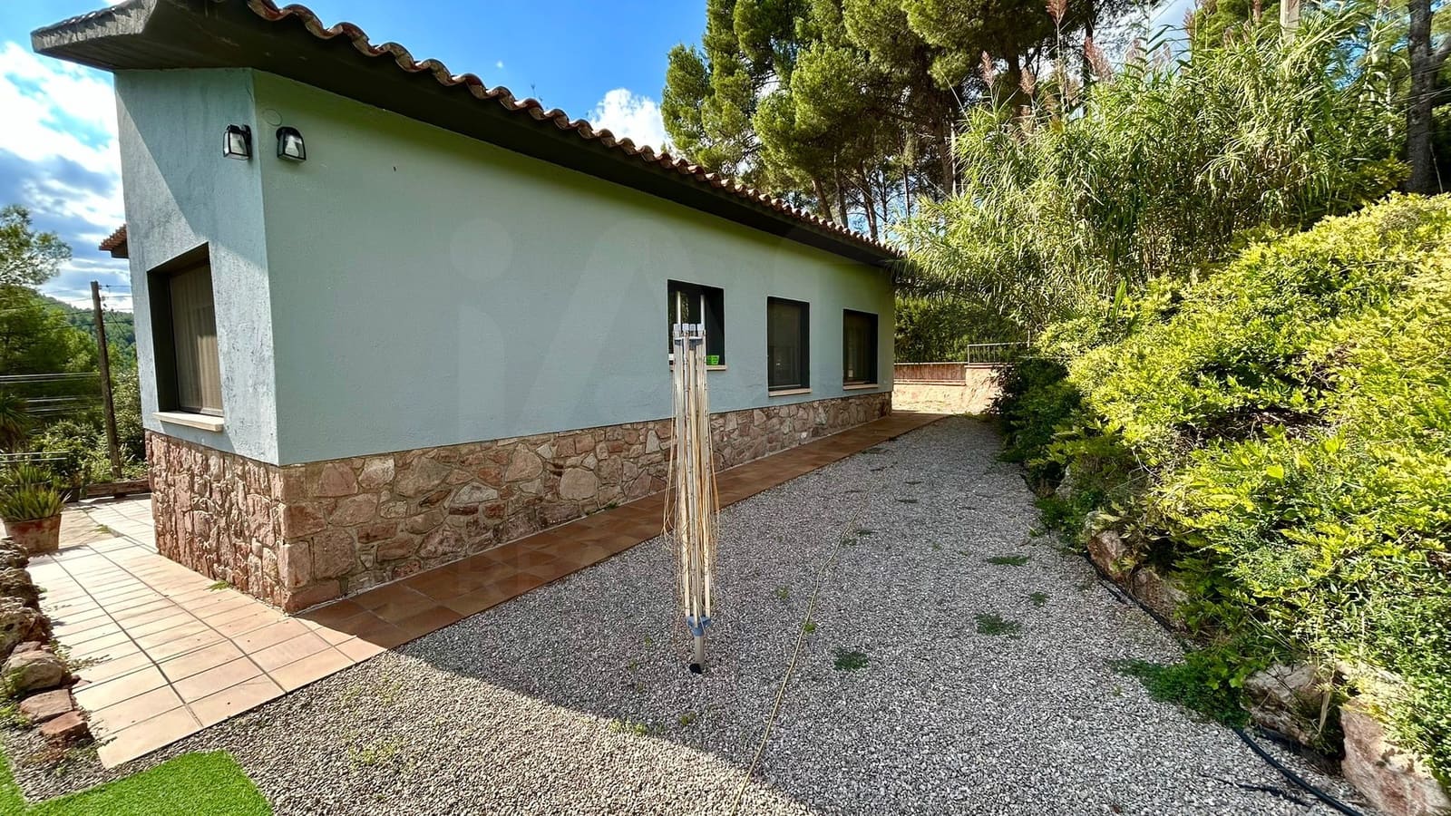 3 soverom Hus til salgs i Bigues i Riells med svømmebasseng garasje - € 349 000 (Ref: 9991338)