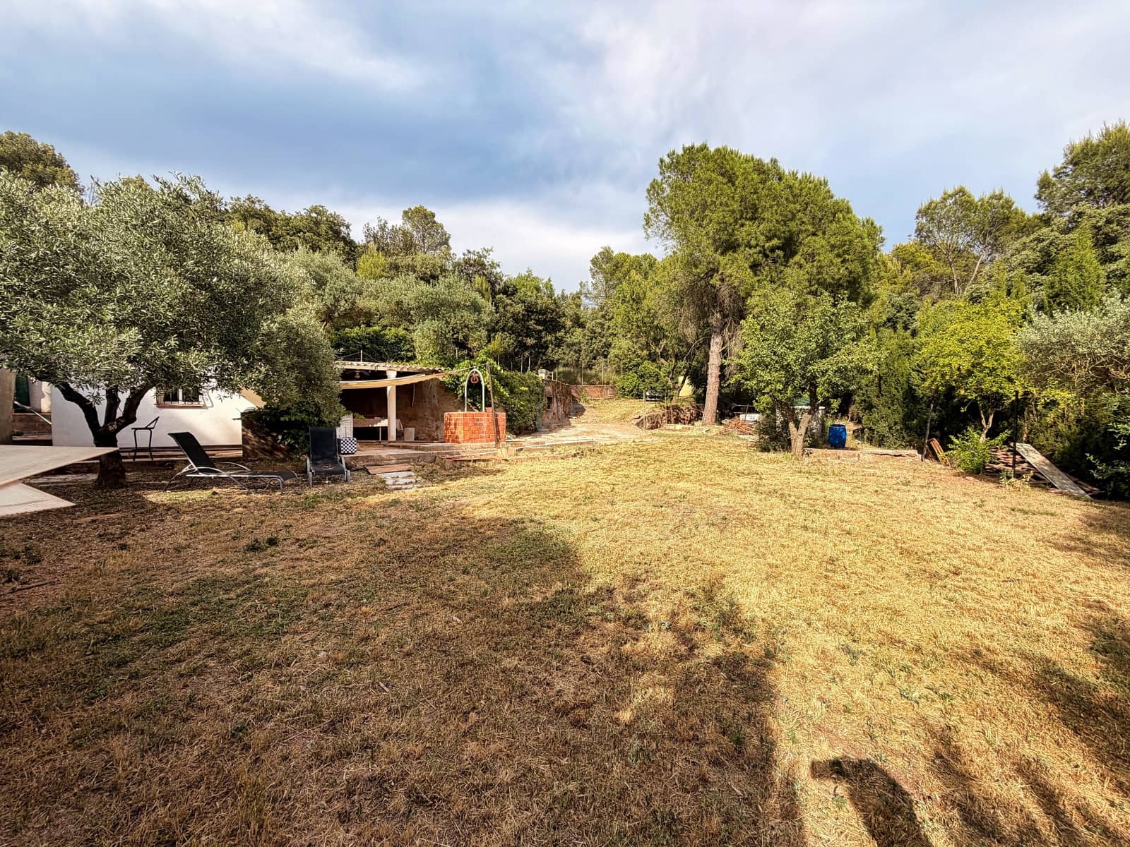 Grunde uden byggetilladelser til salg i Barcelona by - € 55.000 (Ref: 9991339)