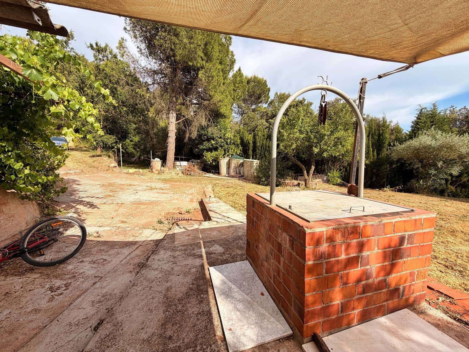 Grunde uden byggetilladelser til salg i Barcelona by - € 55.000 (Ref: 9991339)