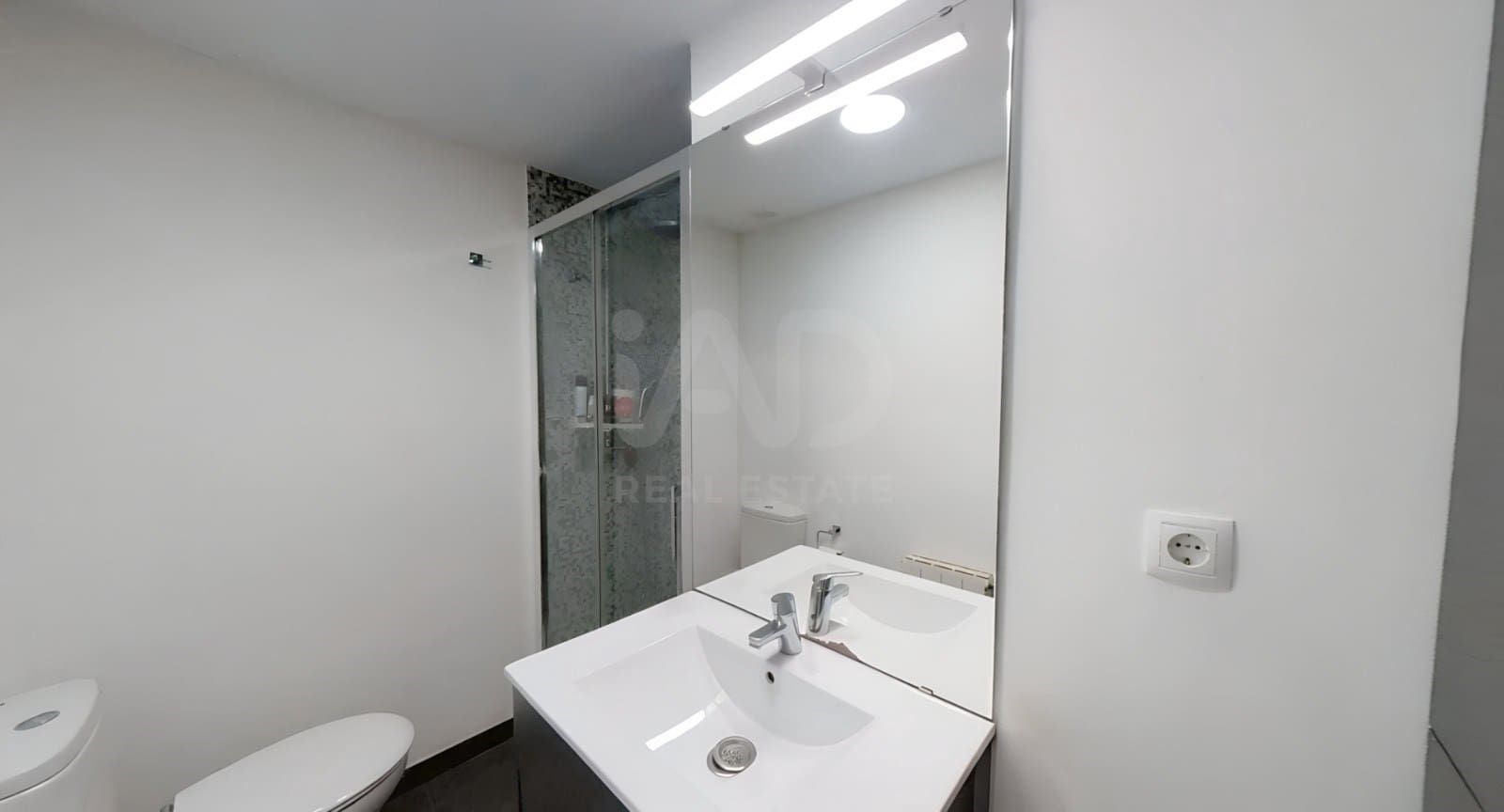 4 soverom Leilighet til salgs i Barcelona by - € 519 000 (Ref: 9991341)
