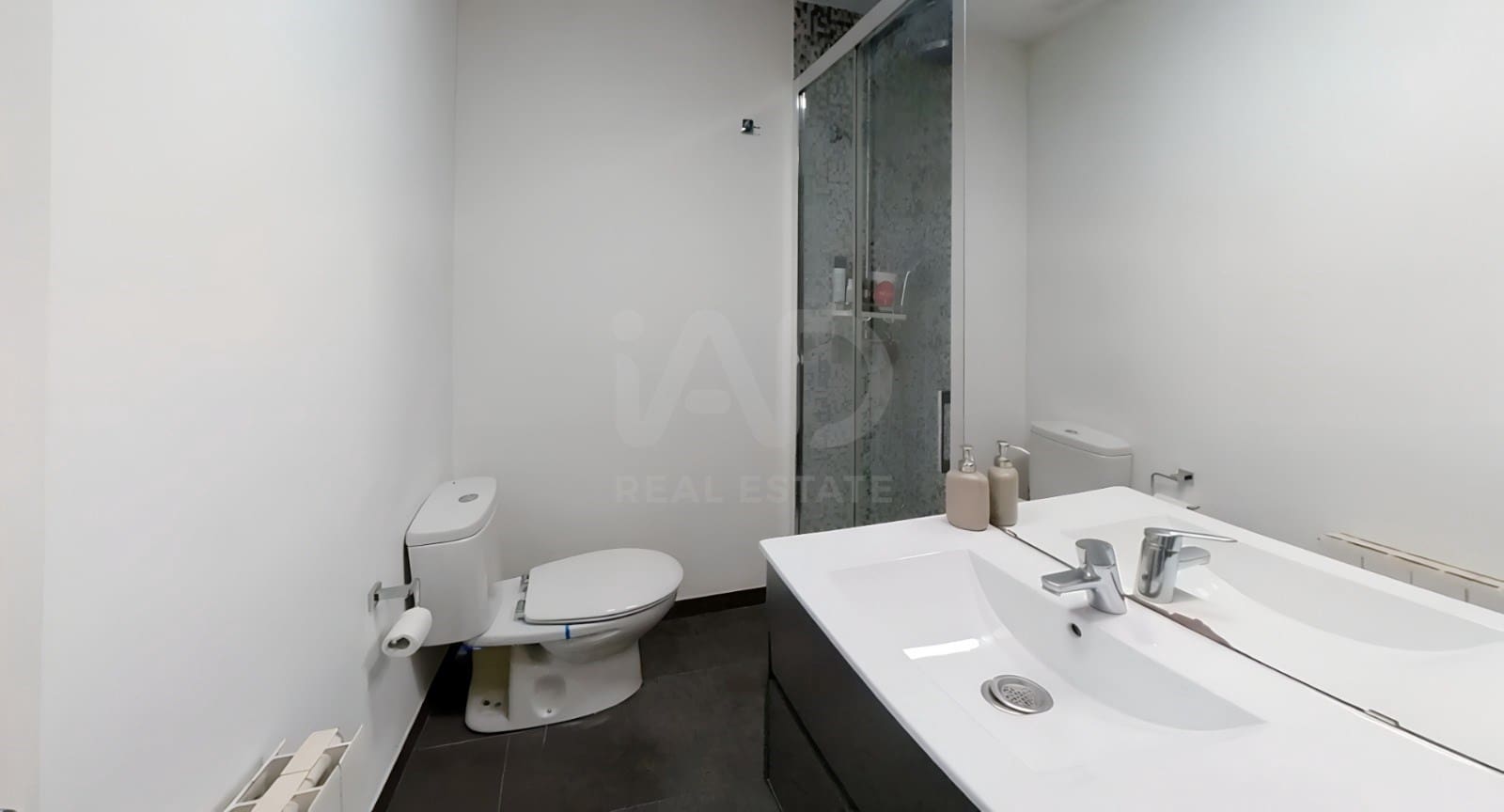 4 soverom Leilighet til salgs i Barcelona by - € 519 000 (Ref: 9991341)