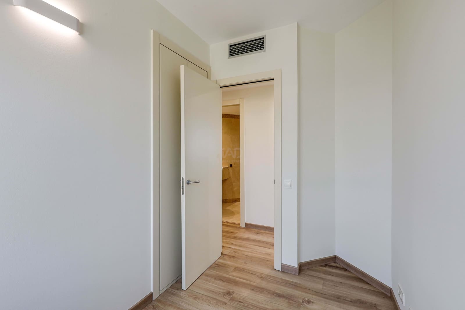 3 sypialnia Apartament na sprzedaż w Miasto Barcelona z basenem garażem - 1 370 000 € (Ref: 9991342)