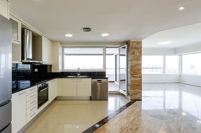 3 sypialnia Apartament na sprzedaż w Diagonal Mar i El Front Marítim del Poblenou, Miasto Barcelona z basenem garażem - 1 370 000 € (Ref: 9991342)
