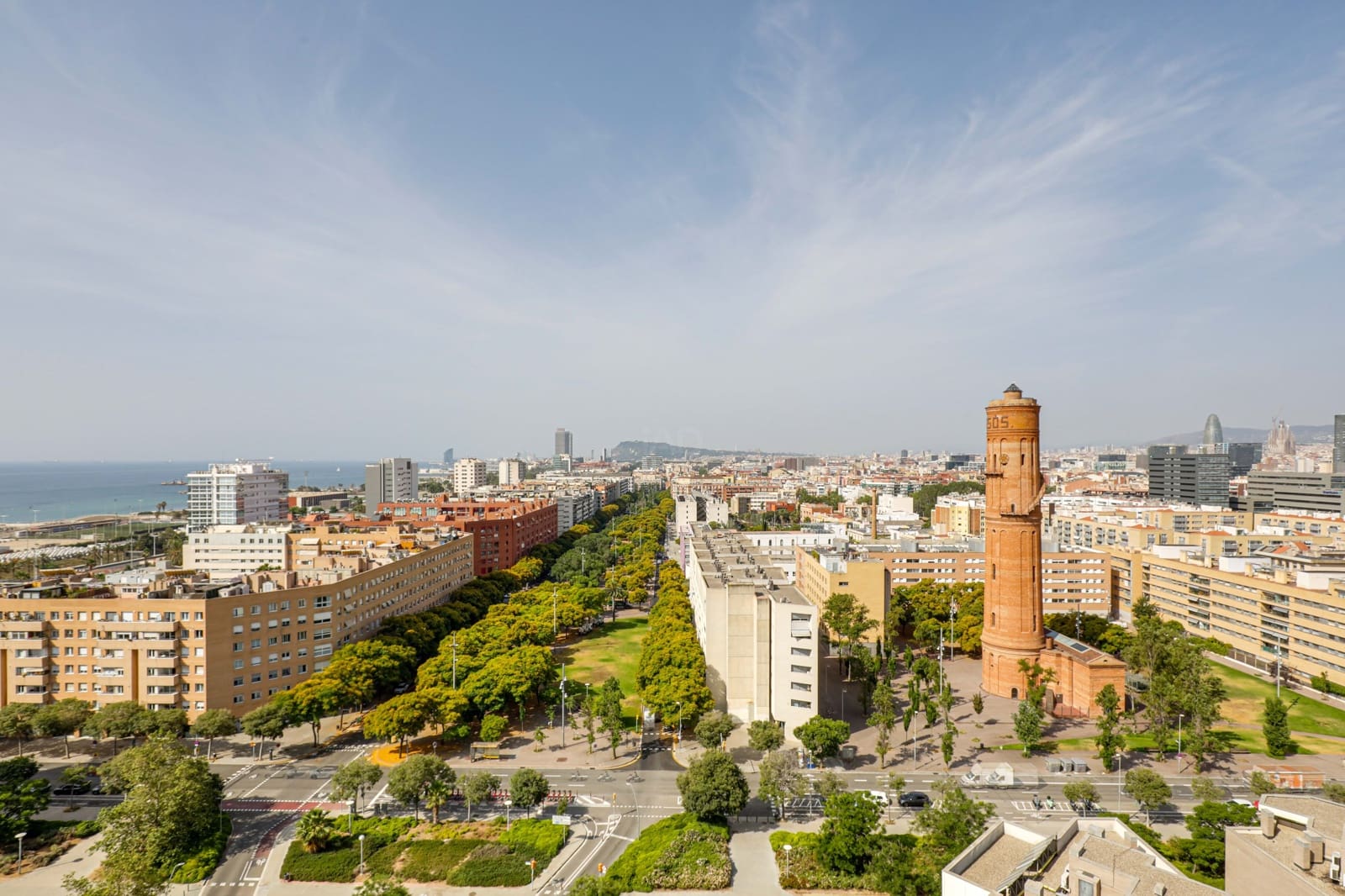 3 sypialnia Apartament na sprzedaż w Miasto Barcelona z basenem garażem - 1 370 000 € (Ref: 9991342)