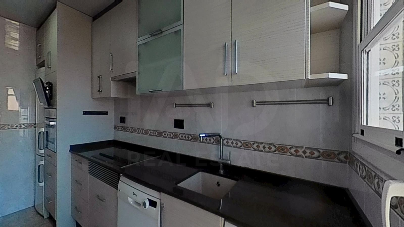 3 sovrum Lägenhet till salu i Barcelona stad med garage - 415 000 € (Ref: 9991345)