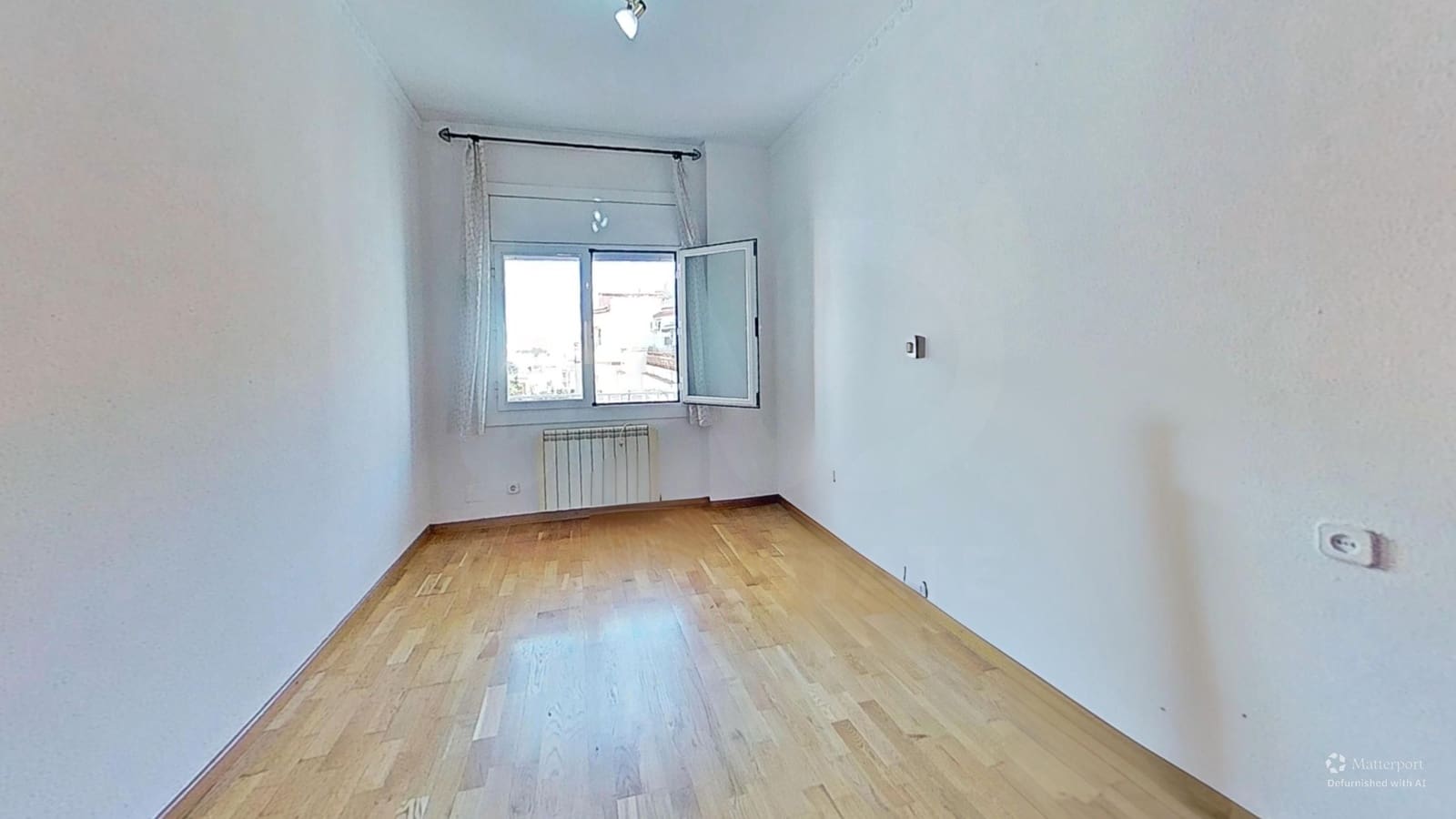 3 sovrum Lägenhet till salu i Barcelona stad med garage - 415 000 € (Ref: 9991345)