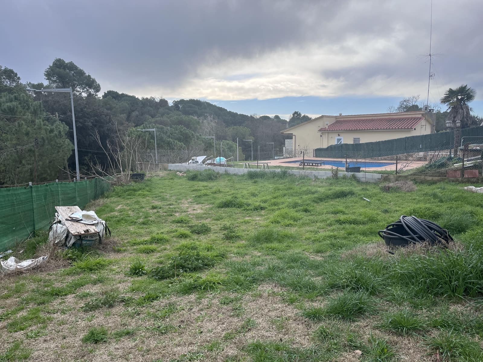 Building Plot for sale in Barcelona city - € 125,000 (Ref: 9991347)