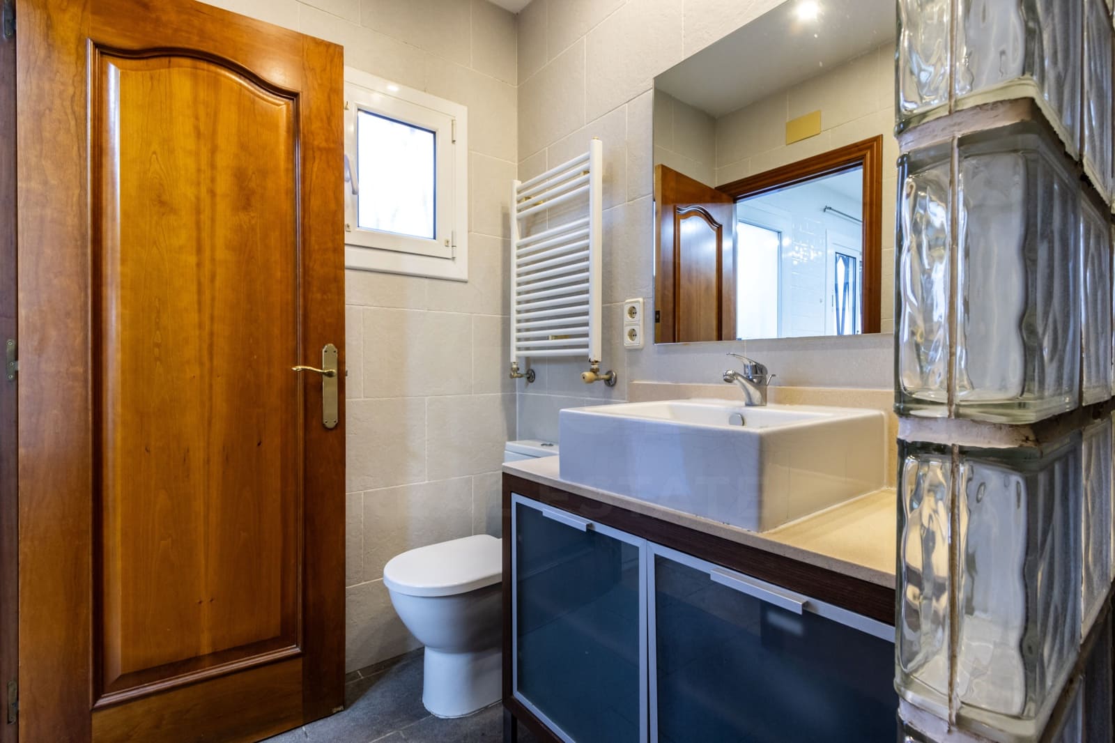 5 slaapkamer Huis te koop in Barcelona stad met garage - € 629.000 (Ref: 9991349)