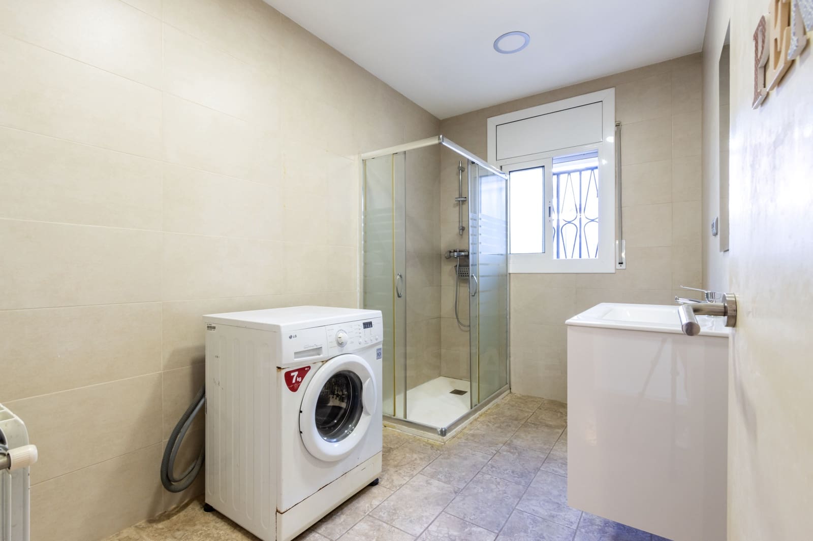 5 slaapkamer Huis te koop in Barcelona stad met garage - € 629.000 (Ref: 9991349)