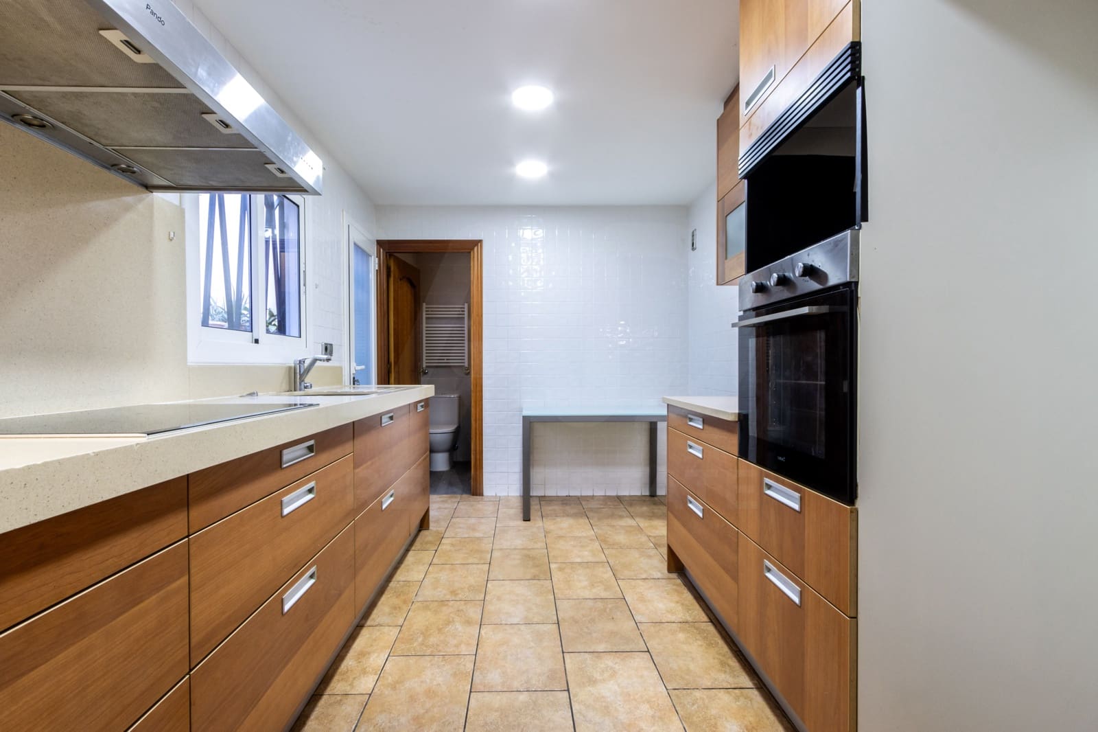 5 slaapkamer Huis te koop in Barcelona stad met garage - € 629.000 (Ref: 9991349)