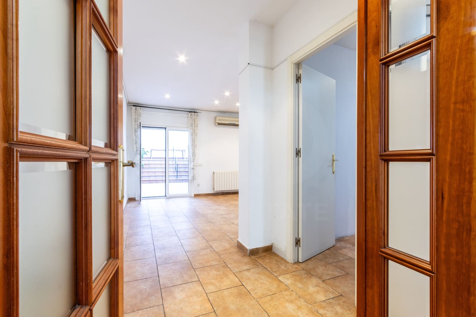 5 slaapkamer Huis te koop in Barcelona stad met garage - € 629.000 (Ref: 9991349)