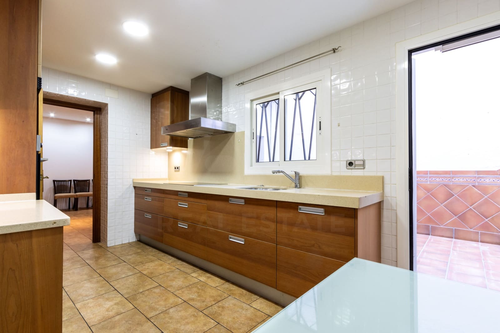 5 slaapkamer Huis te koop in Barcelona stad met garage - € 629.000 (Ref: 9991349)