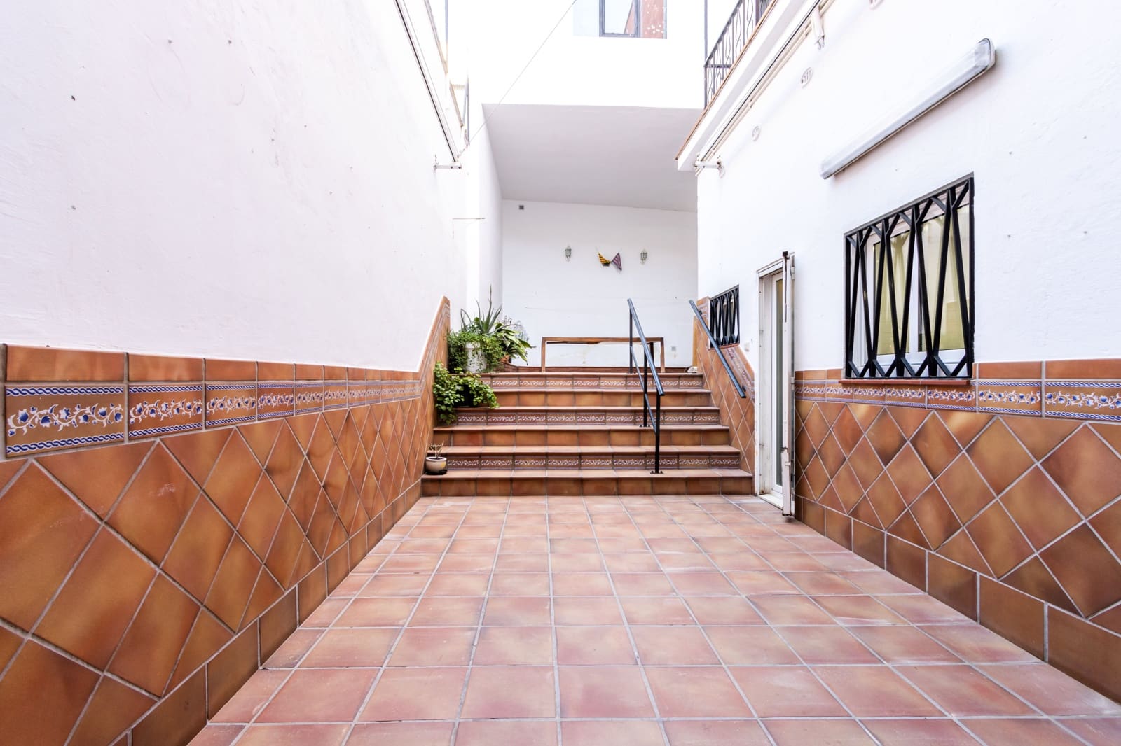 5 slaapkamer Huis te koop in Barcelona stad met garage - € 629.000 (Ref: 9991349)