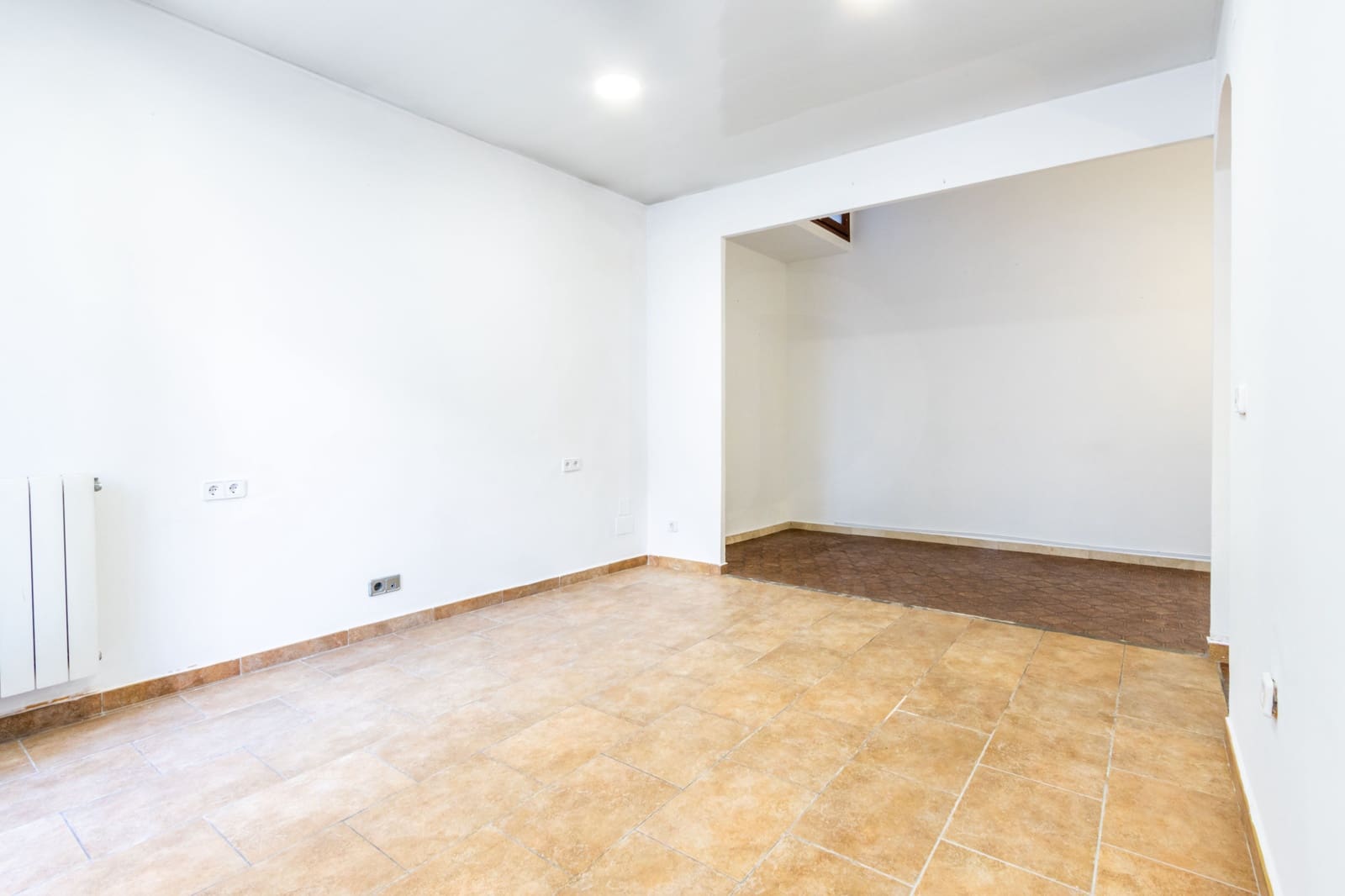 5 slaapkamer Huis te koop in Barcelona stad met garage - € 629.000 (Ref: 9991349)