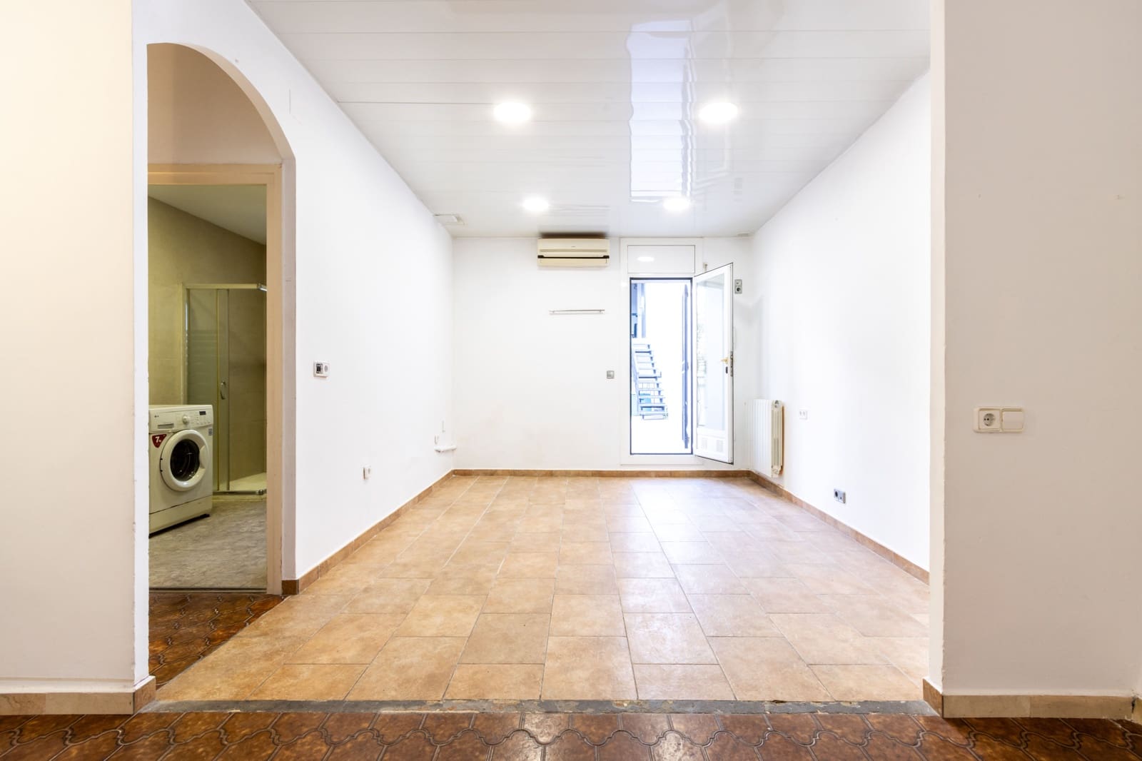 5 slaapkamer Huis te koop in Barcelona stad met garage - € 629.000 (Ref: 9991349)