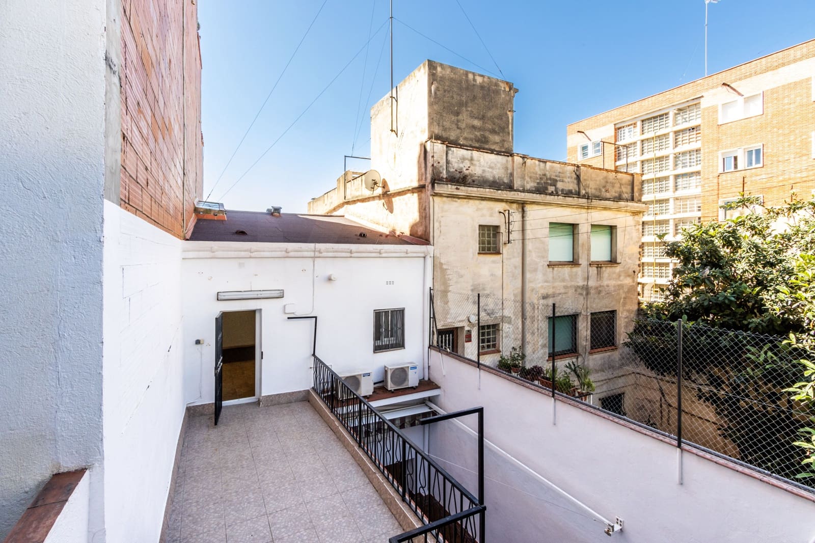 5 slaapkamer Huis te koop in Barcelona stad met garage - € 629.000 (Ref: 9991349)