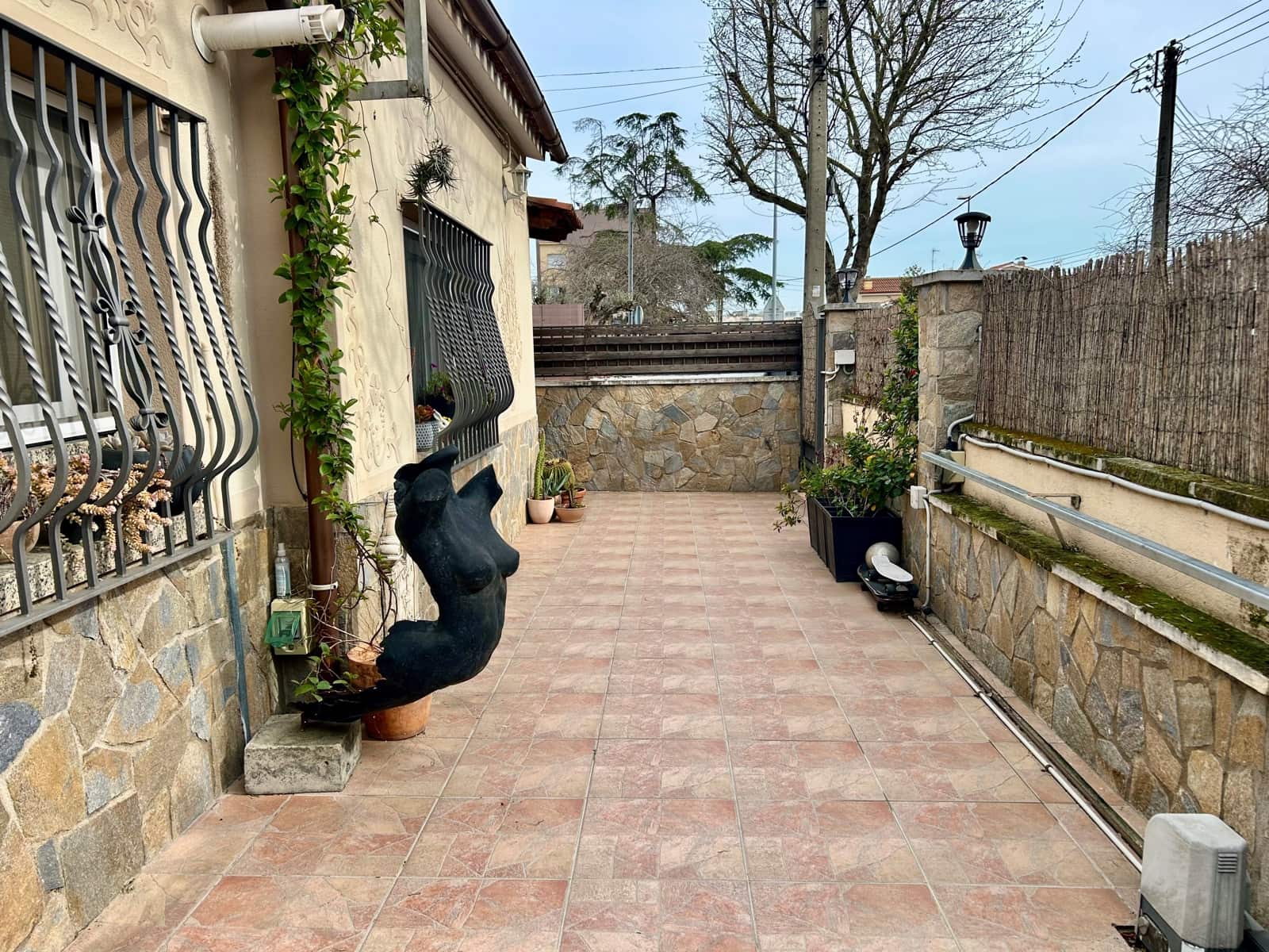 4 Zimmer Haus zu verkaufen in Barcelona Stadt - 495.000 € (Ref: 9991353)