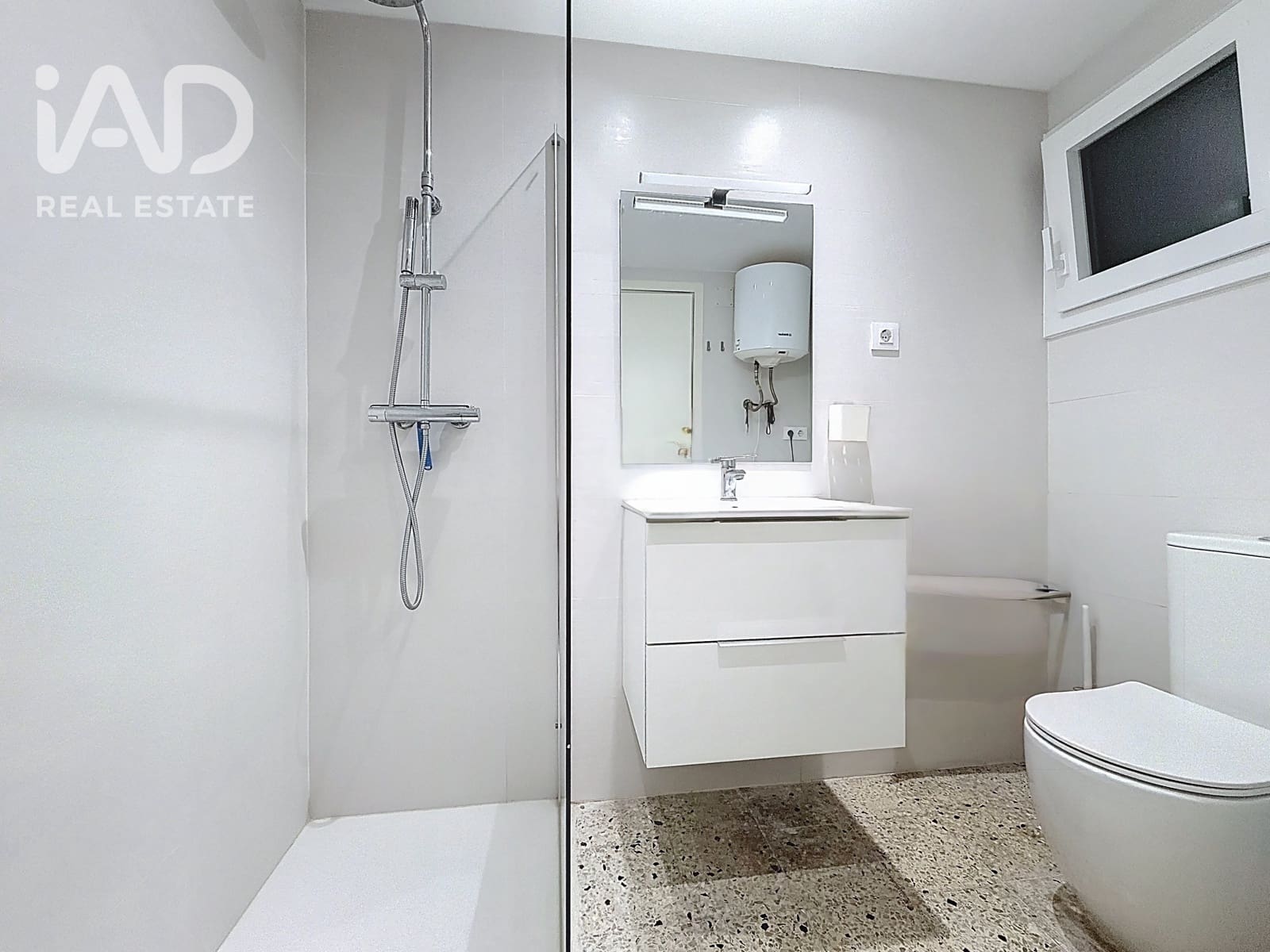 2 sypialnia Apartament na sprzedaż w Miasto Barcelona - 145 000 € (Ref: 9991354)