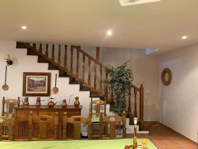 Moradia para venda em Ávila cidade com piscina - 399 000 € (Ref: 9991356)