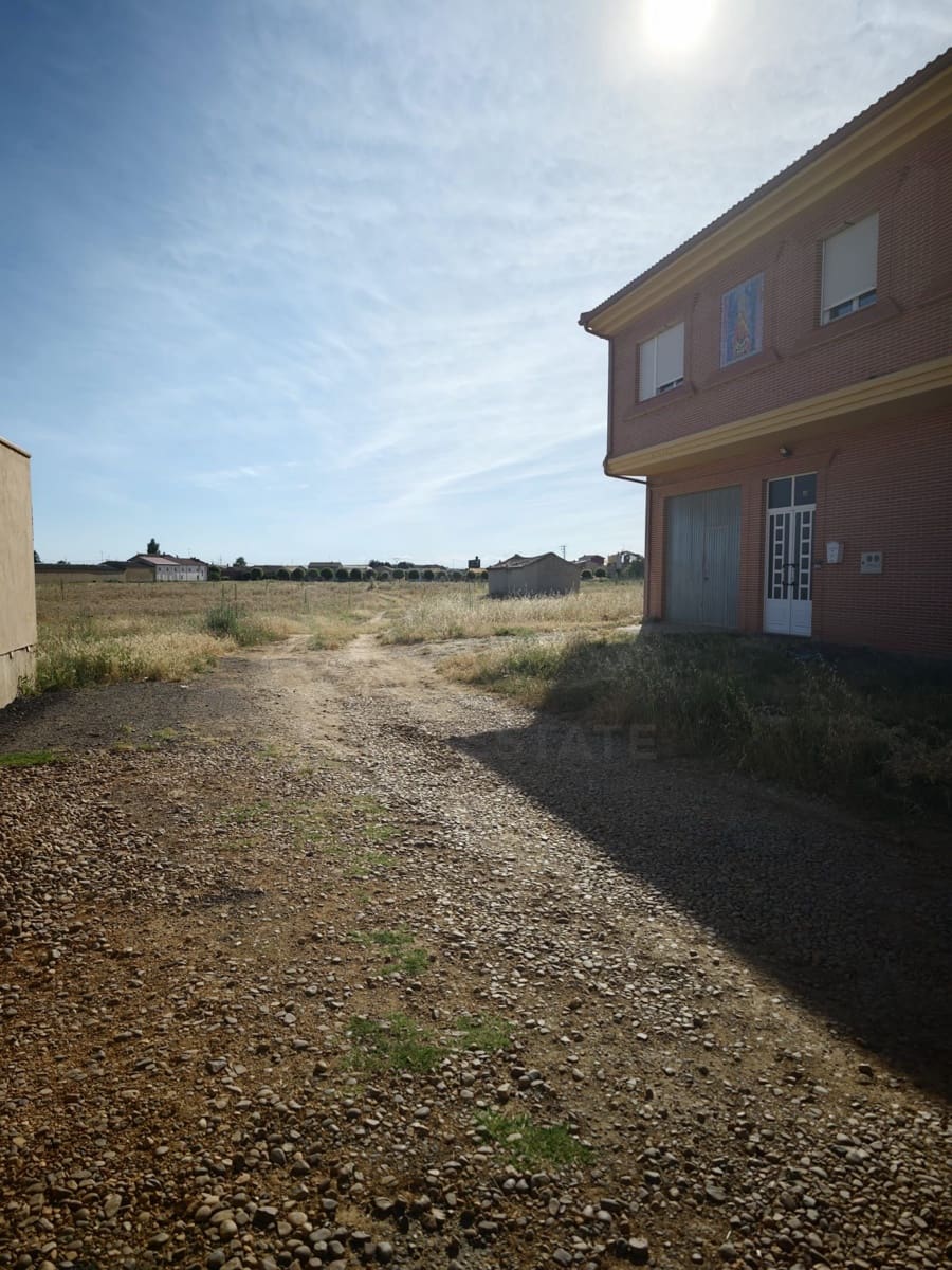 Terreno para Construção para venda em Leao cidade - 31 900 € (Ref: 9991358)