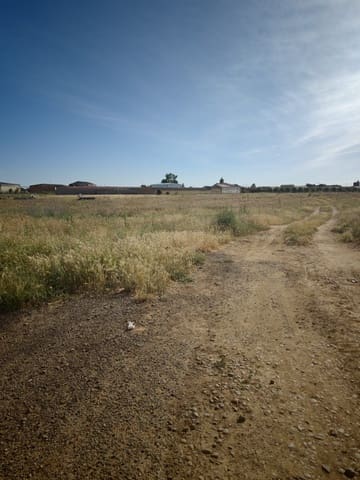 Bouwgrond te koop in León stad - € 31.900 (Ref: 9991358)