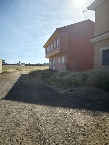 Bouwgrond te koop in León stad - € 31.900 (Ref: 9991358)