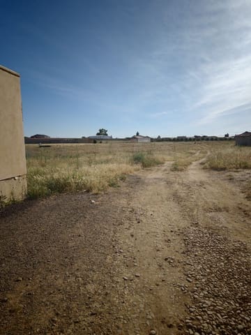 Bouwgrond te koop in León stad - € 31.900 (Ref: 9991358)