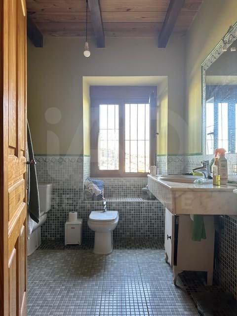 7 slaapkamer Finca/Landhuis te koop in Leon stad - € 348.000 (Ref: 9991359)