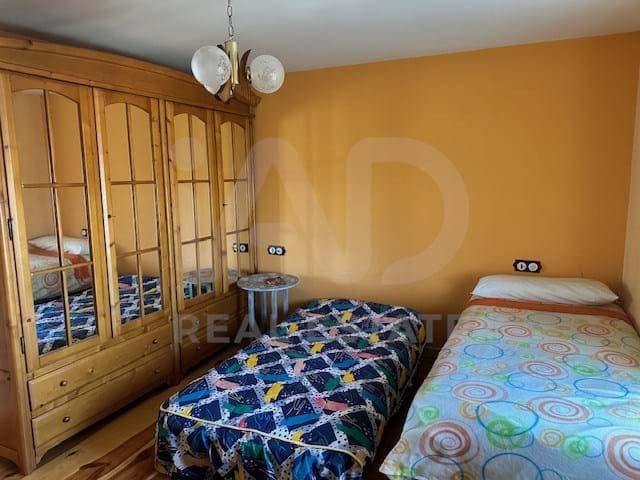 7 slaapkamer Finca/Landhuis te koop in Leon stad - € 348.000 (Ref: 9991359)