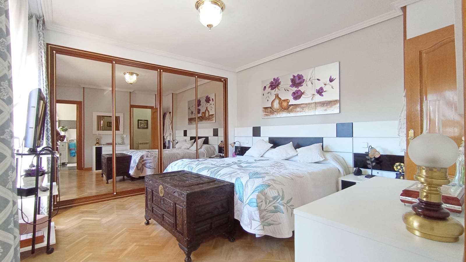 5 sypialnia Dom na sprzedaż w Miasto Madryt z basenem garażem - 640 000 € (Ref: 9991360)