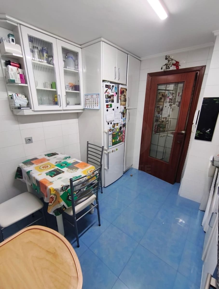 3 sovrum Lägenhet till salu i Logrono med garage - 287 000 € (Ref: 9991362)