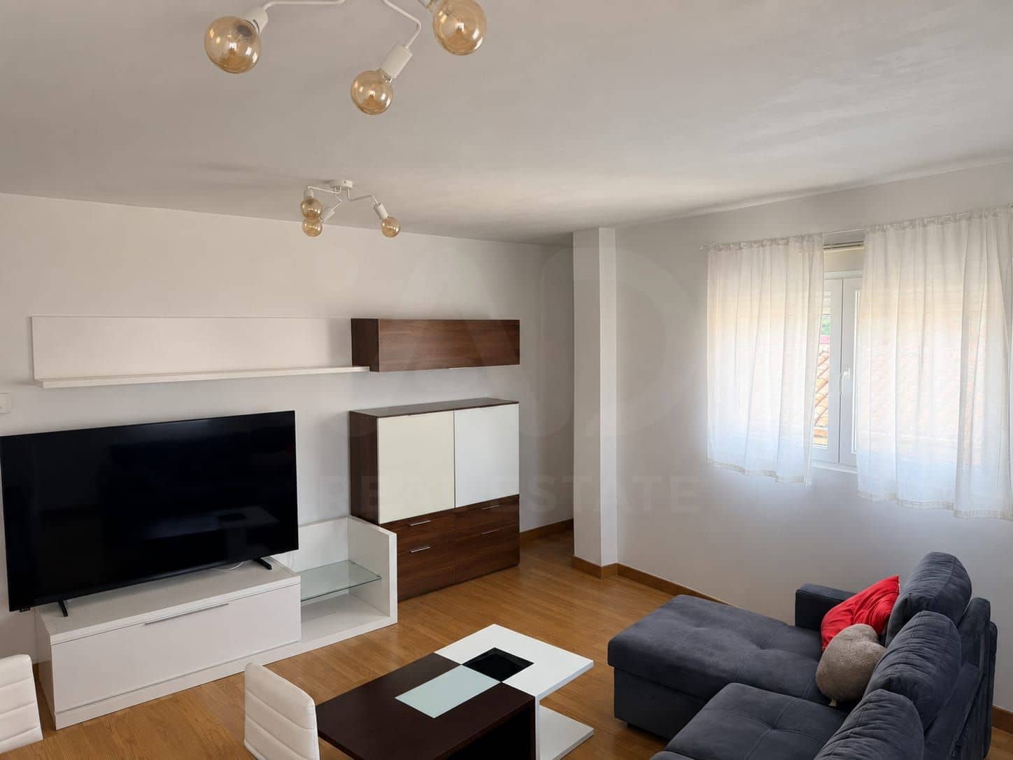 2 slaapkamer Appartement te koop in Leon stad met garage - € 129.000 (Ref: 9991363)