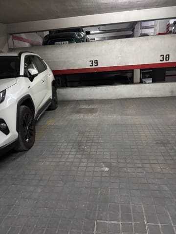 Garasje til salgs i Almagro, Madrid by - € 75 000 (Ref: 9991368)