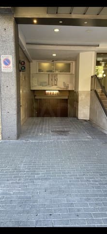 Garasje til salgs i Almagro, Madrid by - € 75 000 (Ref: 9991368)