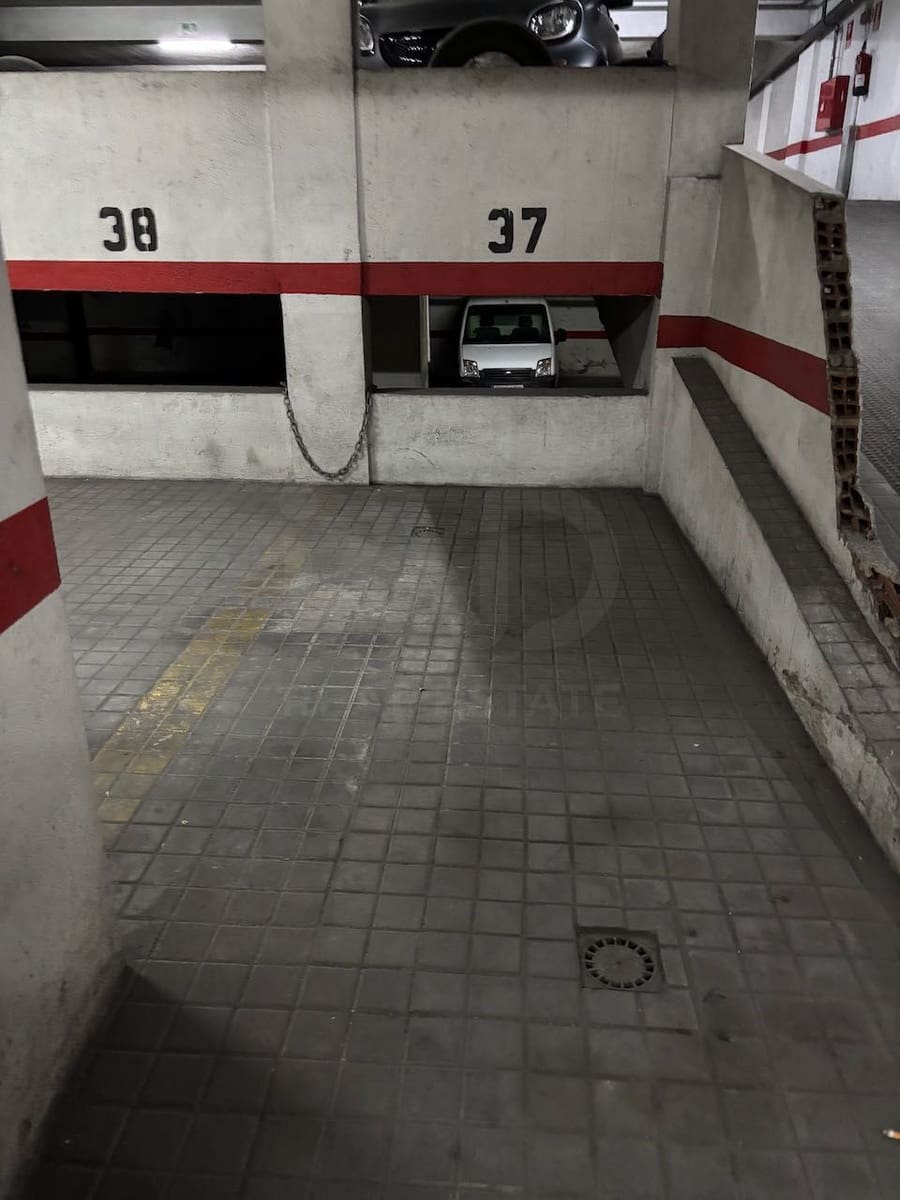 Garage zu verkaufen in Madrid Stadt - 75.000 € (Ref: 9991368)