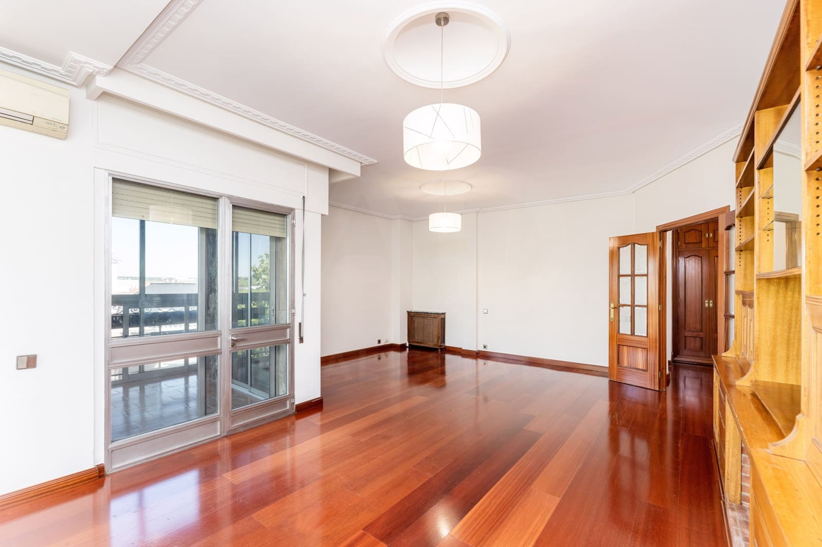 Apartamento de 5 habitaciones en Madrid ciudad en venta - 1.350.000 € (Ref: 9991370)
