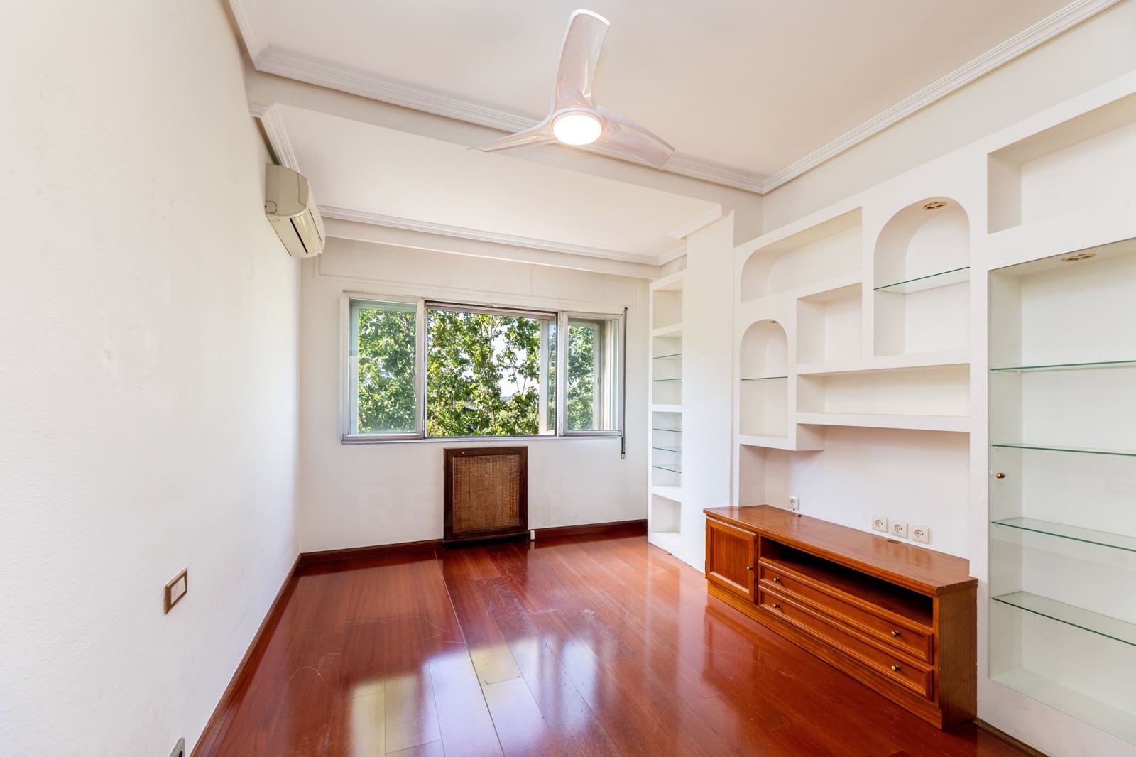 Apartamento de 5 habitaciones en Madrid ciudad en venta - 1.350.000 € (Ref: 9991370)