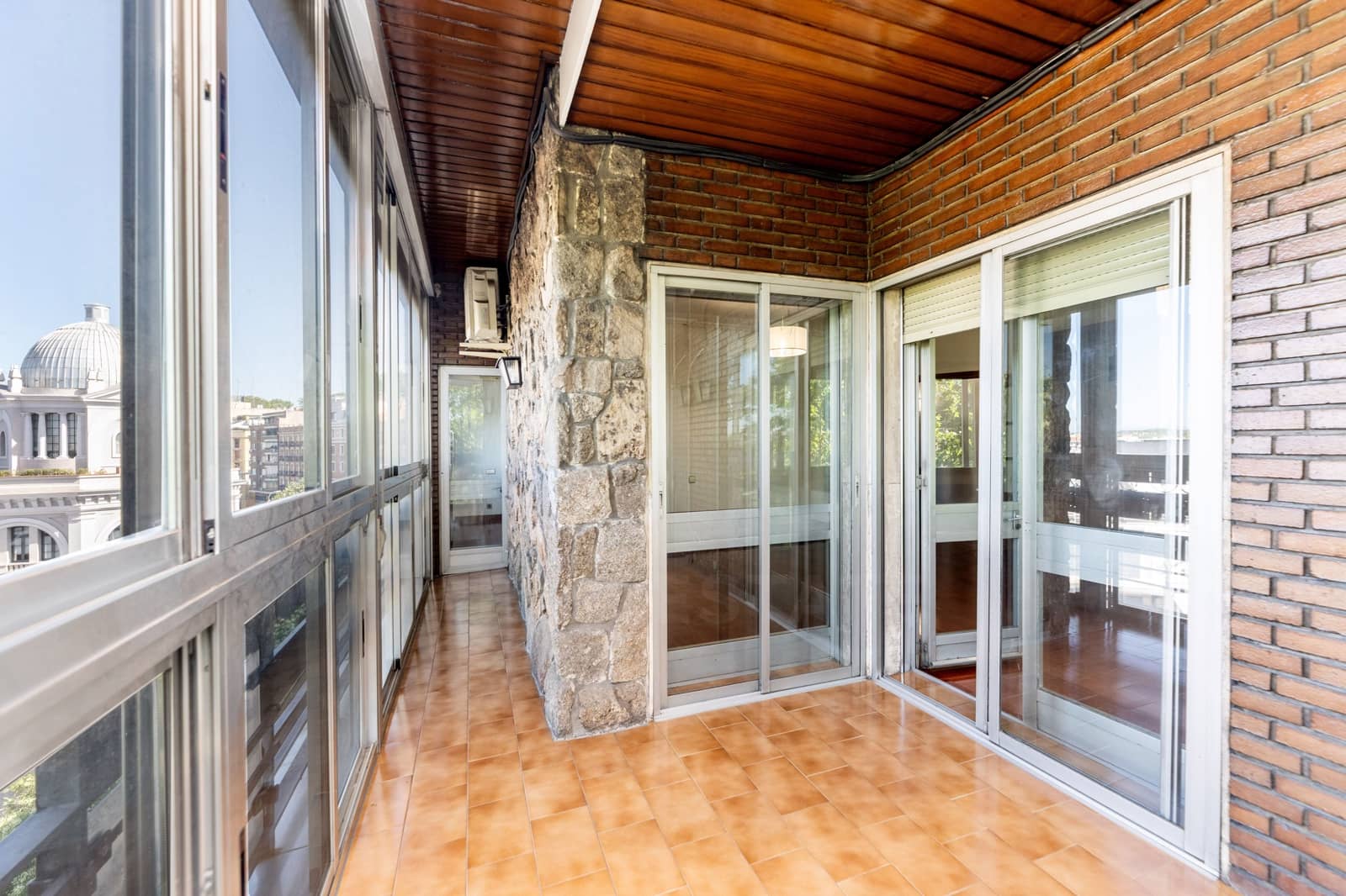 Apartamento de 5 habitaciones en Madrid ciudad en venta - 1.350.000 € (Ref: 9991370)
