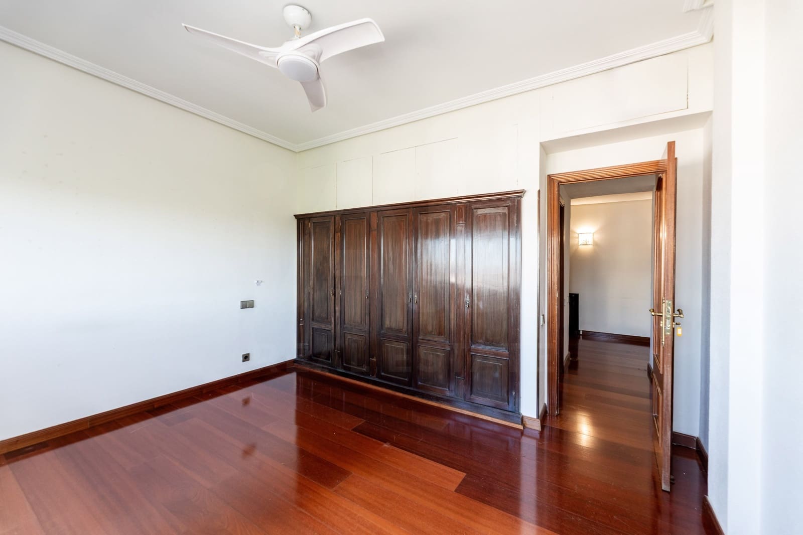 Apartamento de 5 habitaciones en Madrid ciudad en venta - 1.350.000 € (Ref: 9991370)