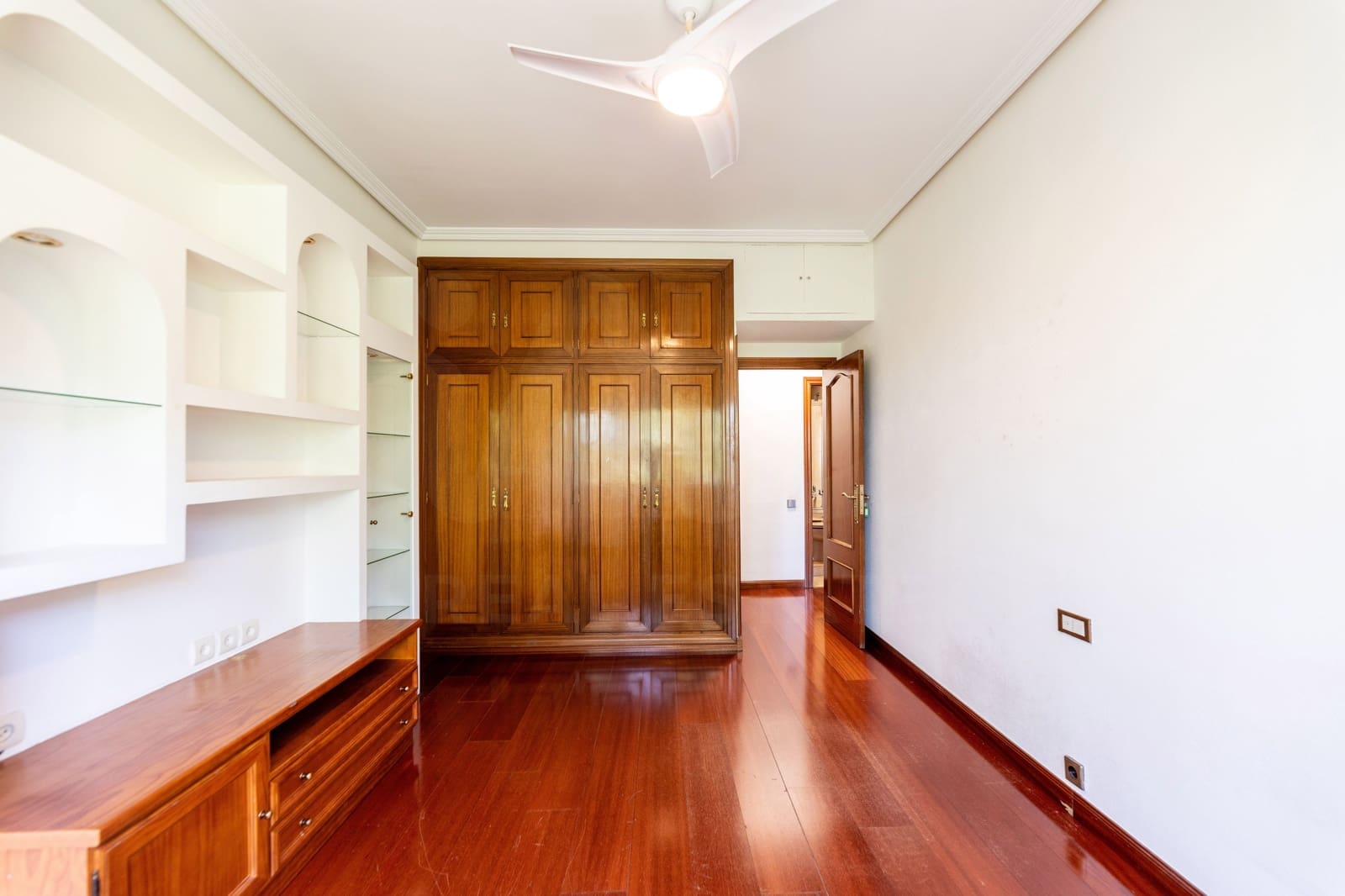 Apartamento de 5 habitaciones en Madrid ciudad en venta - 1.350.000 € (Ref: 9991370)