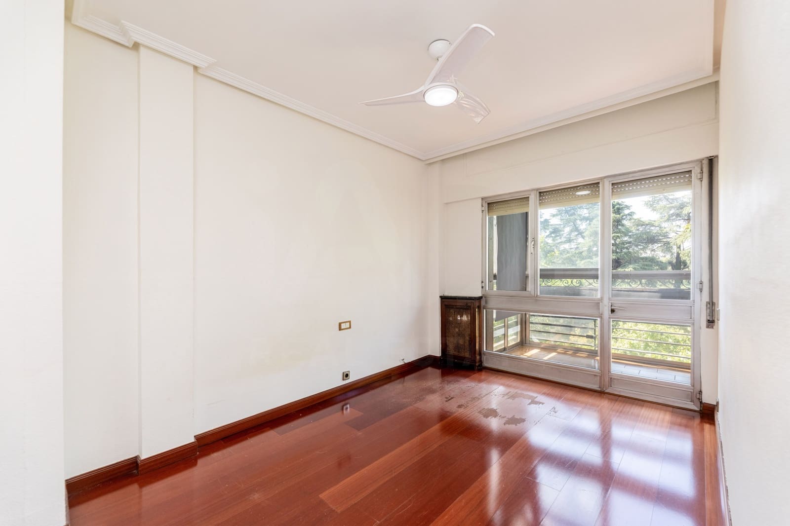 Apartamento de 5 habitaciones en Madrid ciudad en venta - 1.350.000 € (Ref: 9991370)