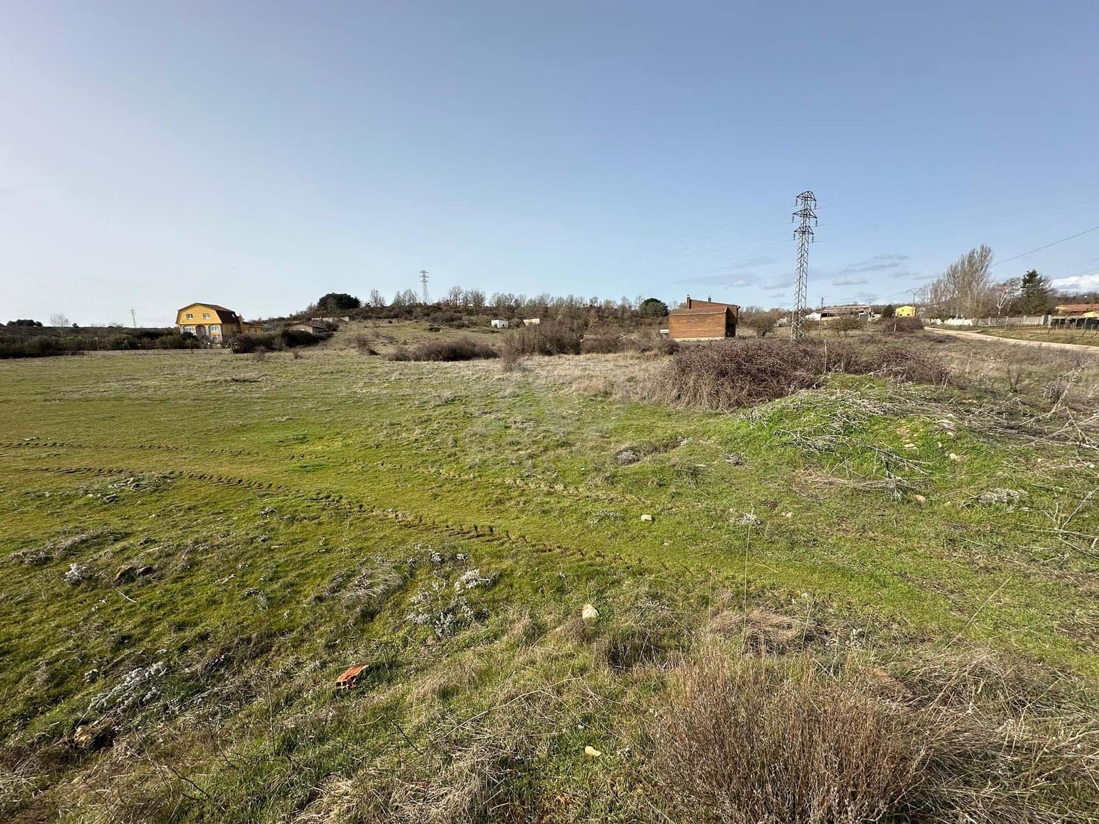 Terreno Não Urbanizado para venda em Leao cidade - 39 000 € (Ref: 9991376)